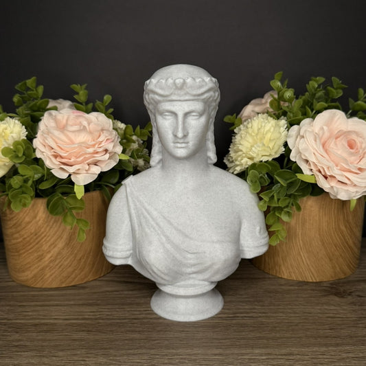 Cleopatra Sculpture Flower View